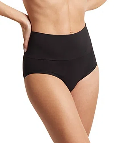 Hanky Panky Body Boyshort In Black