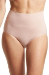 Hanky Panky Body Boyshorts In Neutral
