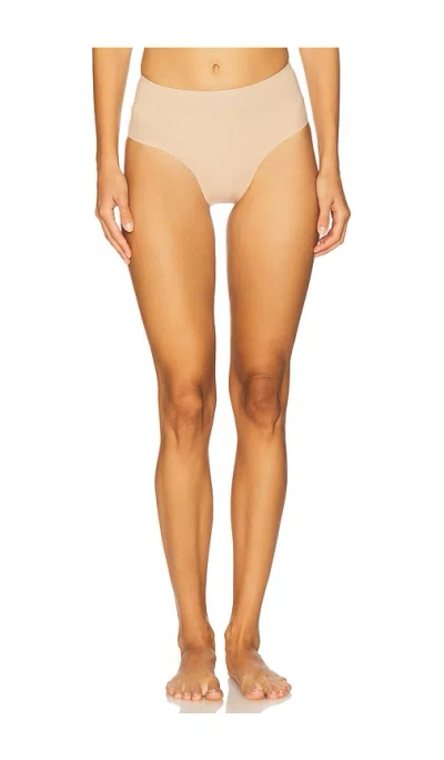 Hanky Panky Body Midrise Thong In Neutral