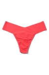 Hanky Panky Breathesoft Natural Rise Thong Sleigh Queen Red In Coral Reef