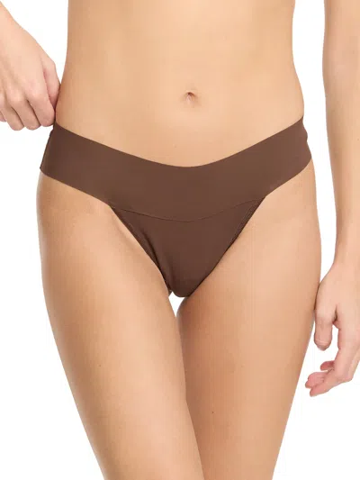Hanky Panky Breathesoft® Natural Rise Thong In Multicolor