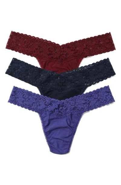 Hanky Panky Holiday Cracker Assorted 3-pack Low Rise Cotton Thongs In Multi