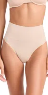 Hanky Panky Hug Me Midrise Thong Chai In Chai