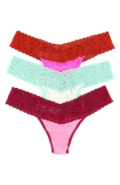 Hanky Panky Low Rise Lace Thongs In Red