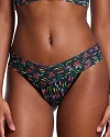Hanky Panky Printed Signature Lace Original Rise Thong In Extra Spice
