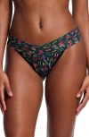 Hanky Panky Printed Signature Lace Original Rise Thong In Extra Spice