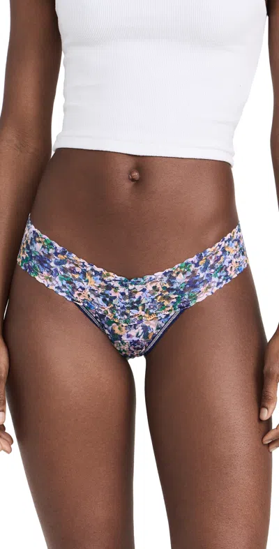 Hanky Panky Low-rise Printed Lace Thong In Staycation