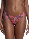 HANKY PANKY PRINTED SIGNATURE LACE LOW RISE THONG