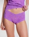 Hanky Panky Signature Lace Boy Shorts In Violet Haze