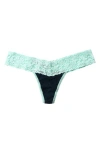 Hanky Panky Signature Lace Low Rise Thong In Black/ Green