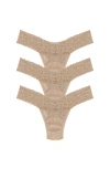 Hanky Panky Signature Lace? Low Rise Thong Three Pack In Brown