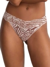 Hanky Panky Printed Signature Lace Low Rise Thong In Hide And Seek