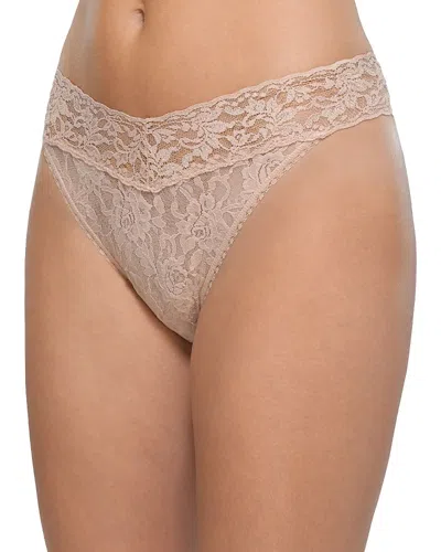 Hanky Panky Signature Lace Original Rise Thong In Neutral