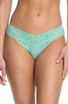 Hanky Panky Signature Lace V-kini In Tulum