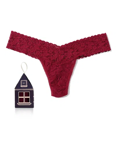 Hanky Panky Women's Signature Lace Low Rise Single Pack Thong Underwear In Burgundy