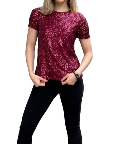 Hannah & Gracie Sequin Top In Wine In Red
