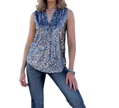 Hannah & Gracie Sleeveless Sequin Top In Platinum In Blue