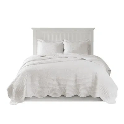 Hanni Full Scalloped Edge Reversible Quilt , 2 Shams & 1 Quilt, Microfiber Fabric, Inner, Machine Washable In White
