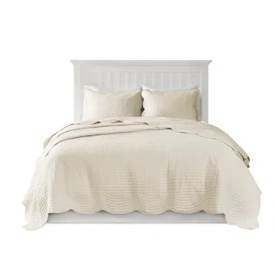 Hanni Full/queen Size Quilt With Scalloped Edges, Filling, Soft Microfiber, Versatile For Any Season 3 Pie In Cream