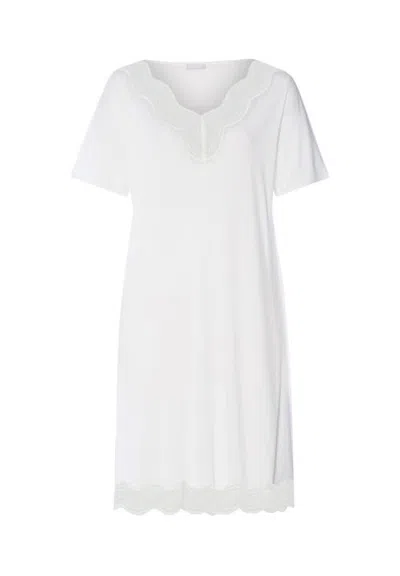 Hanro Cira Scalloped Lace Tencel Nightgown In White