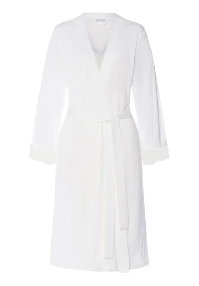 Hanro Cira Scalloped Lace Tencel™ Robe In White