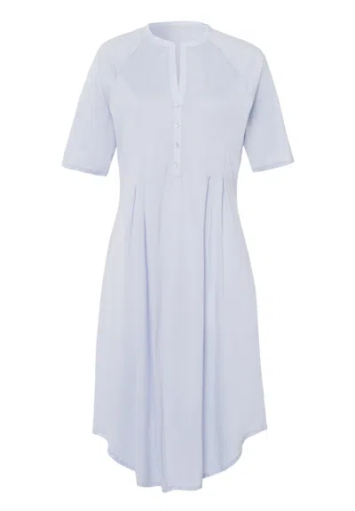 Hanro Cotton Deluxe Button Front Cotton Sleep Shirt In Blue