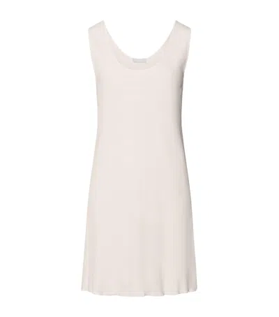 Hanro Cotton-linen Sleeveless Serena Nightdress In Ivory