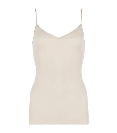 Hanro Cotton Seamless Camisole In Nude