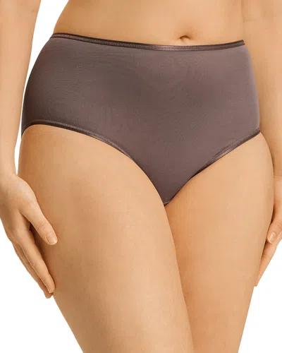 Hanro Cotton Seamless Full Briefs In Stonewash