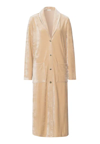 Hanro Favourites Shawl Collar Button Up Velvet Robe In Neutral