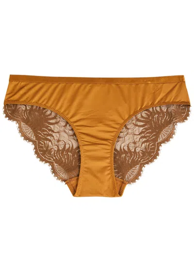 Hanro Gale Lace Stretch-satin Briefs In Gold
