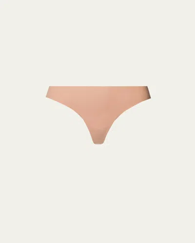 Hanro Invisible Cotton Low-rise Thong In Beige