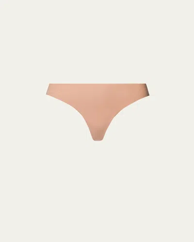 Hanro Invisible Cotton Low-rise Thong In White