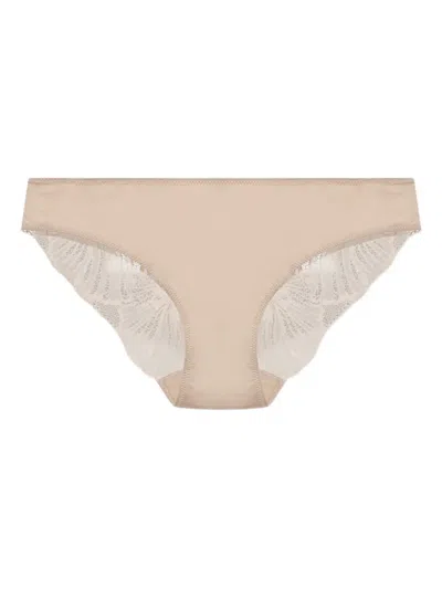 Hanro Lilith Lace Briefs In Neutral