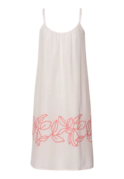 Hanro Liz Embroidered Cotton Chemise In White