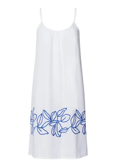 Hanro Liz Embroidered Cotton Chemise In White