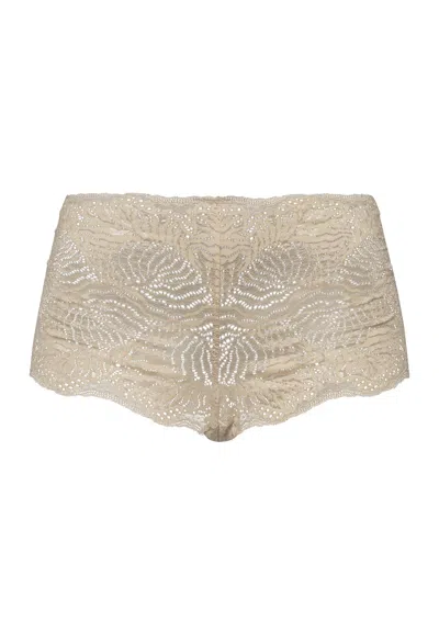 Hanro Luxury Moments Lace Boyleg In Brown