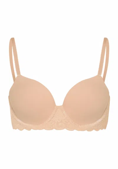 Hanro Luxury Moments Lace T-shirt Bra In Neutral