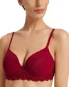 Hanro Luxury Moments T-shirt Bra In Red