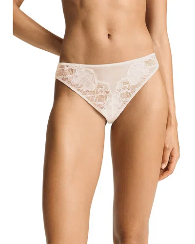 Hanro Lysia Lace Stretch Thong In White