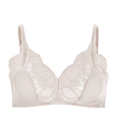 Hanro Lysia Soft Cup Bra In Nude