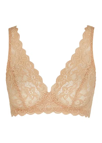Hanro Moments Lace Soft-cup Bra In Beige