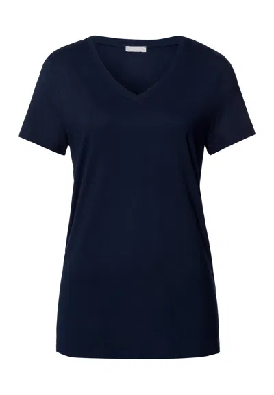 Hanro Sleep And Lounge Relaxed V-neck T-shirt In Blue
