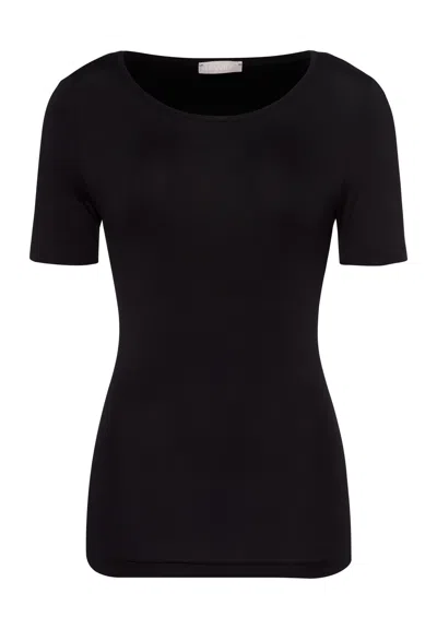 Hanro Soft Touch Round Neck Fitted Top In Black
