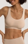 Hanro Touch Feeling Sports Bra In Neutral