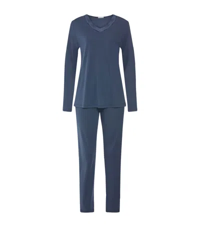 Hanro Tyra Pyjama Set In Blue