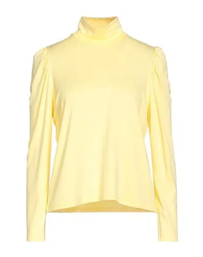 Happy 13 Woman T-shirt Yellow Size Onesize Viscose, Elastane