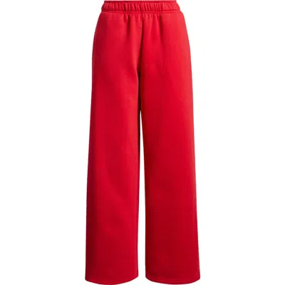 Happy Camp3r Scarlett Heartfelt Sweatpants In Red
