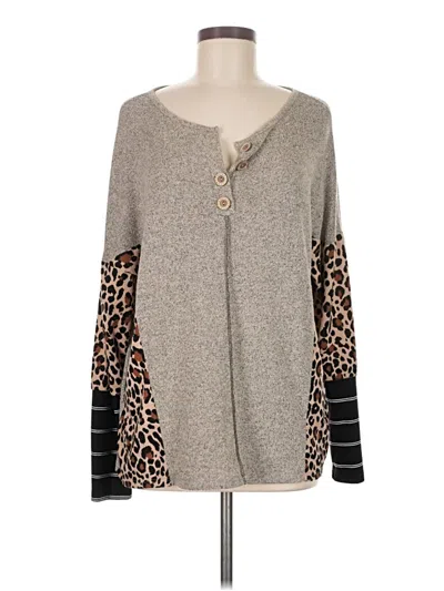 Pre-owned Haptics Long Sleeve Top Gray V-neck Tops