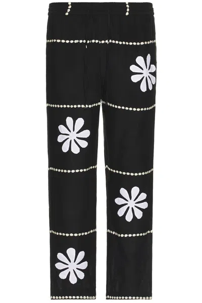 Harago Daisy Applique Pants In Black